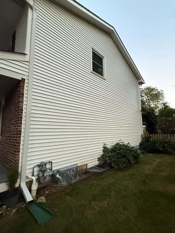 4421 Oriole Court, Gurnee, IL 60031