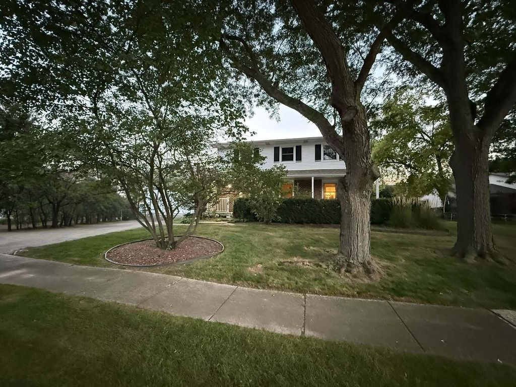 4421 Oriole Court, Gurnee, IL 60031