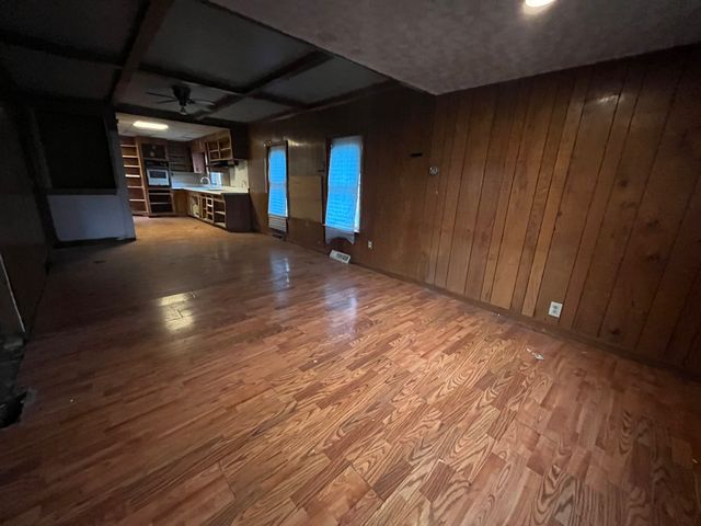 1301 E Jackson Street, Joliet, IL 60432