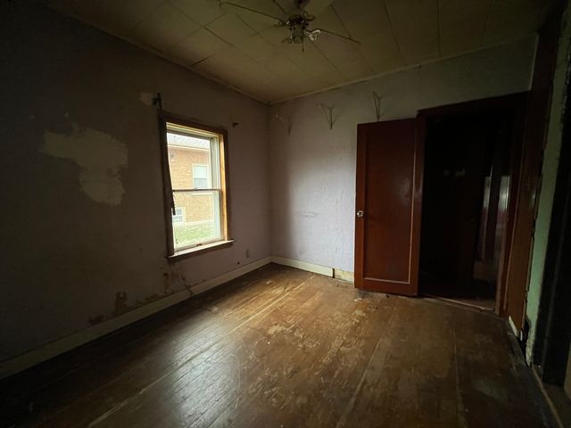 1301 E Jackson Street, Joliet, IL 60432