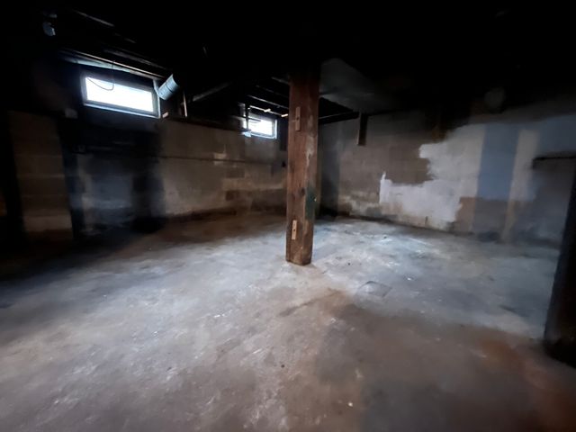 1301 E Jackson Street, Joliet, IL 60432