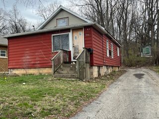 1301 E Jackson Street, Joliet, IL 60432