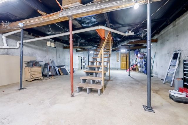 20 Riverside Drive, Fremont, NH 03044