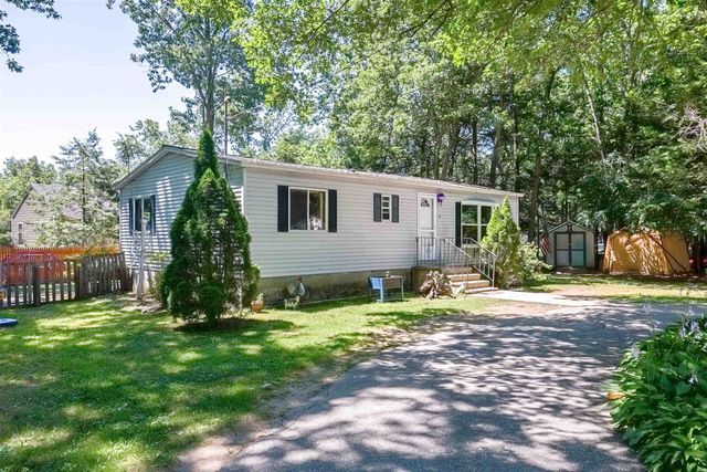 20 Riverside Drive, Fremont, NH 03044