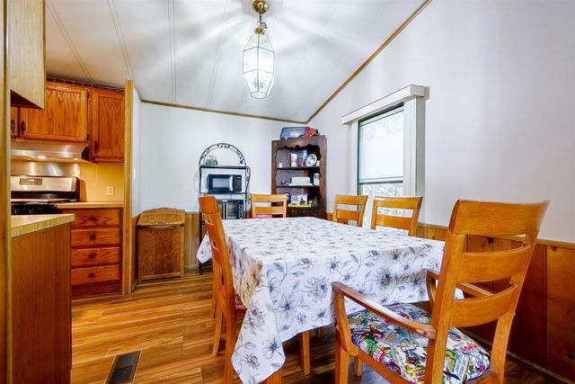 20 Riverside Drive, Fremont, NH 03044