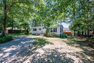 20 Riverside Drive, Fremont, NH 03044