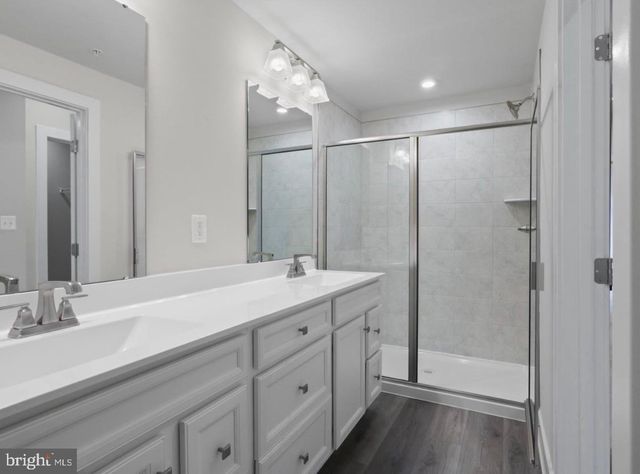 24230 ULLAPOOL TER, Sterling, VA 20166
