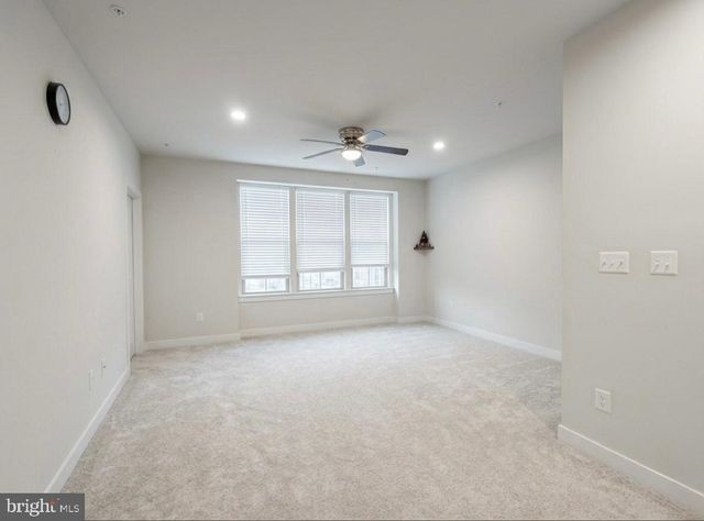 24230 ULLAPOOL TER, Sterling, VA 20166