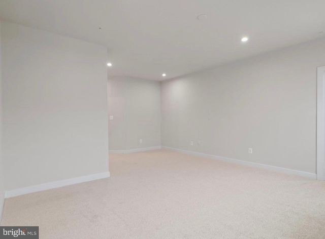 24230 ULLAPOOL TER, Sterling, VA 20166