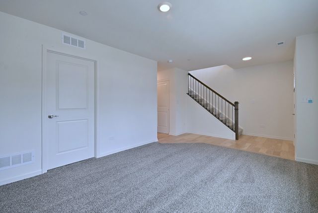 2922 Reflection Drive, Naperville, IL 60564