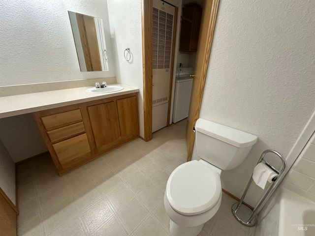 3610 15th Street 32, Lewiston, ID 83501