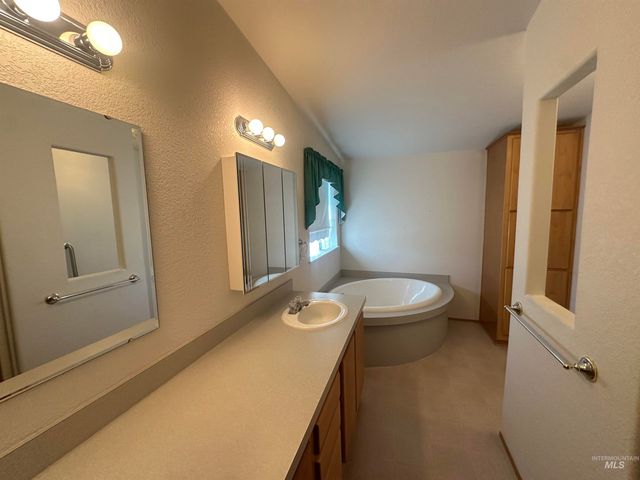 3610 15th Street 32, Lewiston, ID 83501