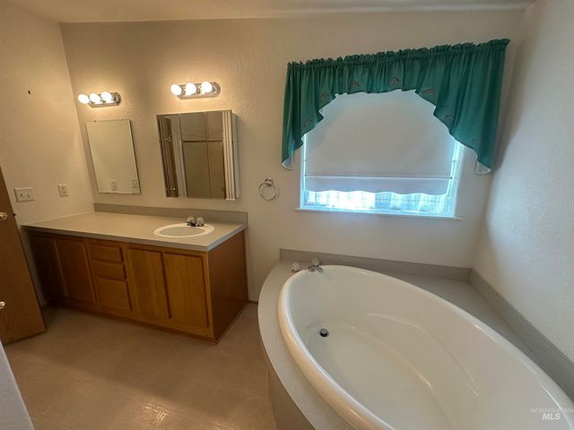3610 15th Street 32, Lewiston, ID 83501