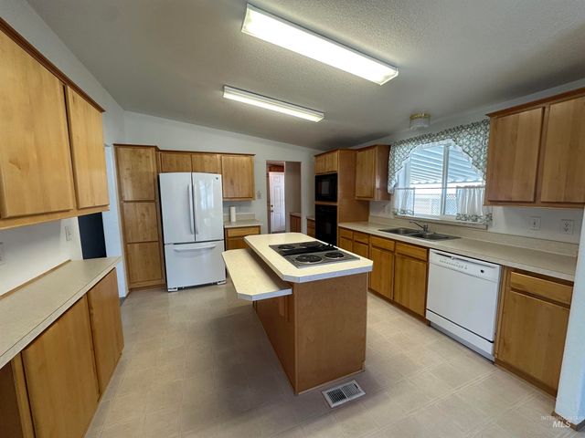3610 15th Street 32, Lewiston, ID 83501