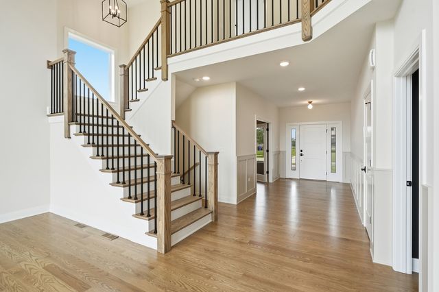 23039 Lakeview Estates Boulevard, Frankfort, IL 60423