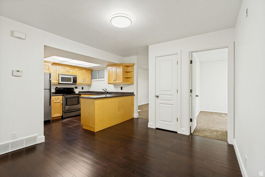 Image 12 of property listing at 269 E HILL AVE #5, Millcreek, UT 84107