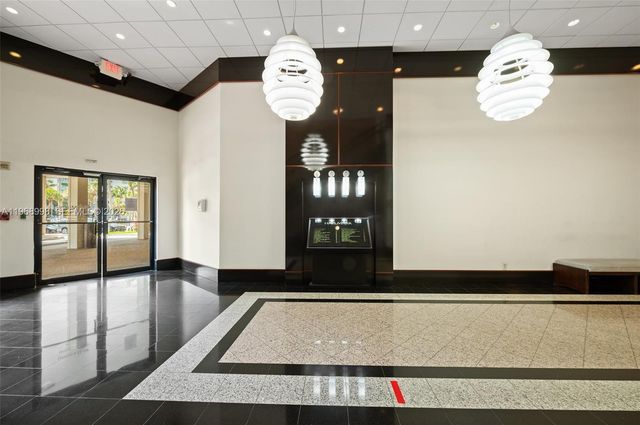 3800 S Ocean Dr 238, Hollywood, FL 33019