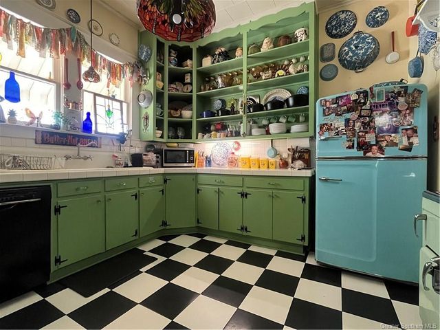 114 Park Avenue, Lake Charles, LA 70601