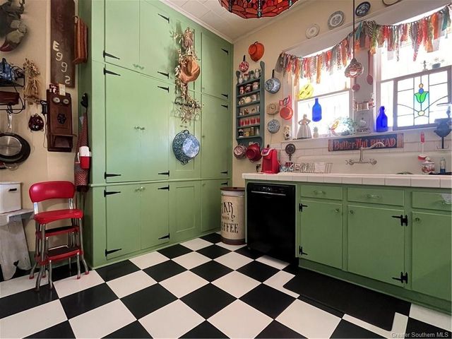 114 Park Avenue, Lake Charles, LA 70601