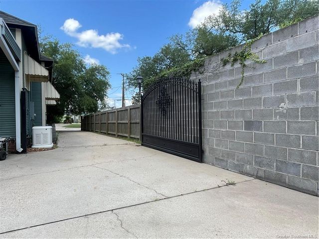 114 Park Avenue, Lake Charles, LA 70601