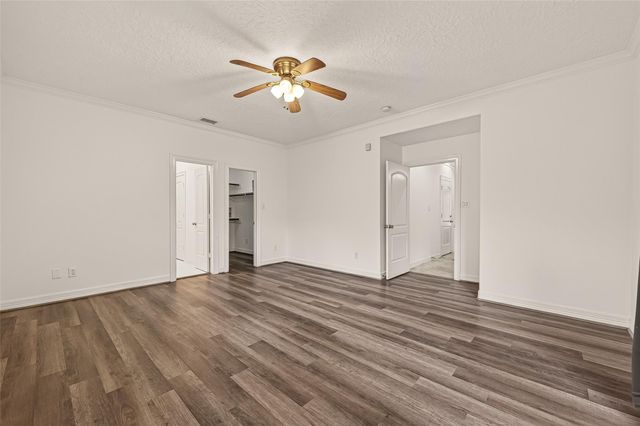 1002 W 22nd Street, Houston, TX 77008