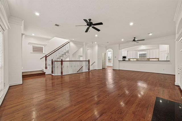 1002 W 22nd Street, Houston, TX 77008