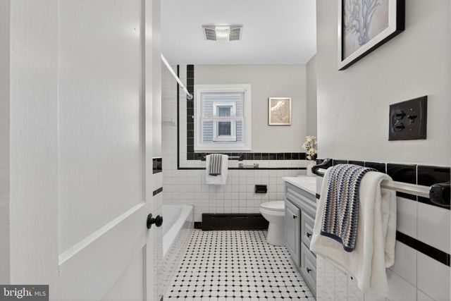 4059 ELLENDALE RD, Drexel Hill, PA 19026