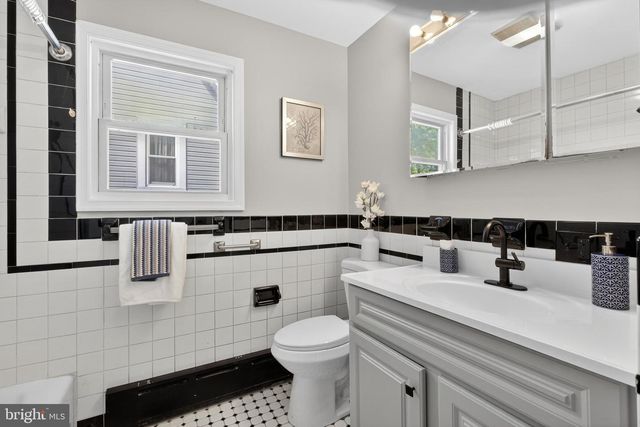 4059 ELLENDALE RD, Drexel Hill, PA 19026