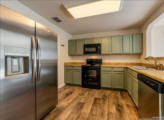 8314 Deer Creek Run, San Antonio, TX 78254