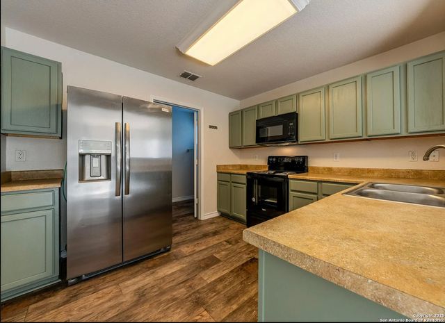 8314 Deer Creek Run, San Antonio, TX 78254
