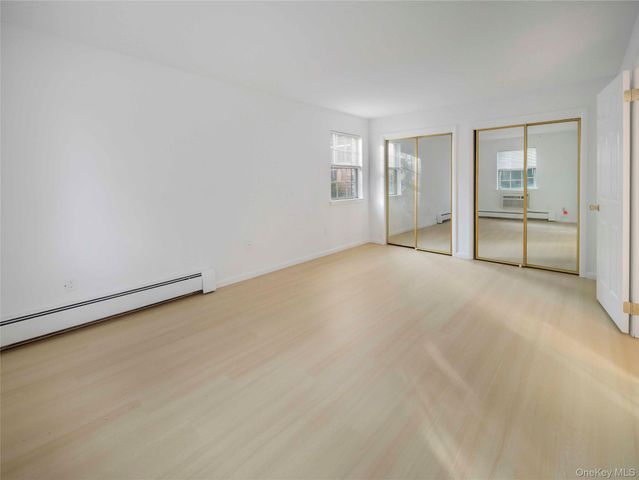 1 Doxbury Lane, Suffern, NY 10901