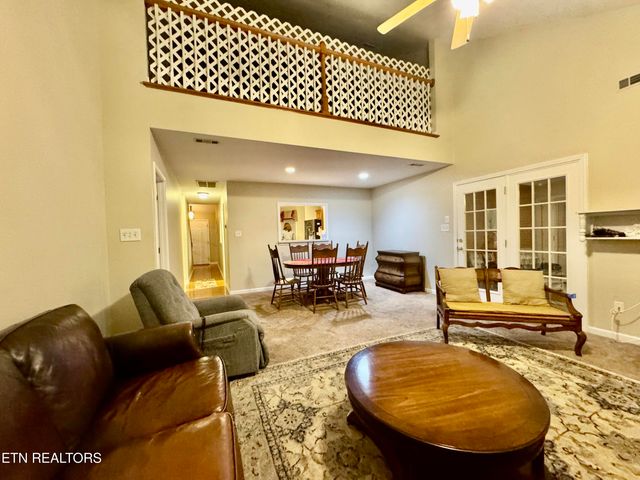 7512 Saint Baron Way, Powell, TN 37849