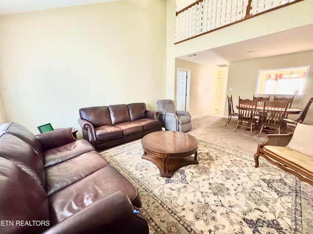 7512 Saint Baron Way, Powell, TN 37849