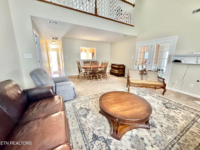 7512 Saint Baron Way, Powell, TN 37849