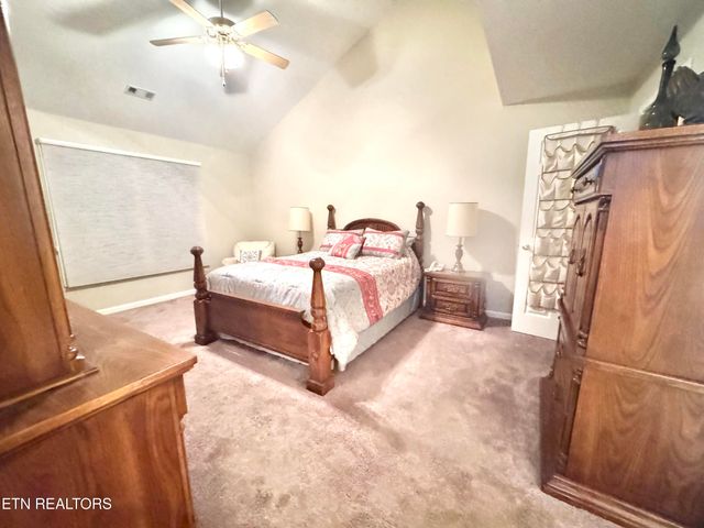 7512 Saint Baron Way, Powell, TN 37849