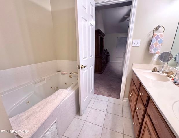7512 Saint Baron Way, Powell, TN 37849