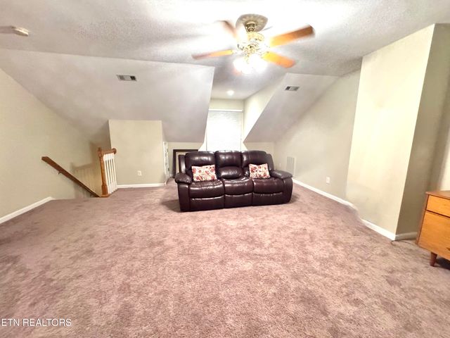 7512 Saint Baron Way, Powell, TN 37849