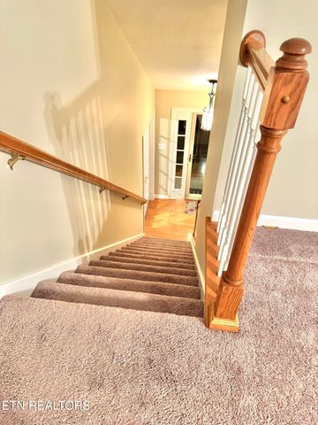 7512 Saint Baron Way, Powell, TN 37849