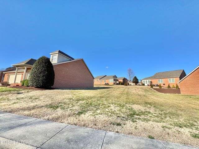 7512 Saint Baron Way, Powell, TN 37849