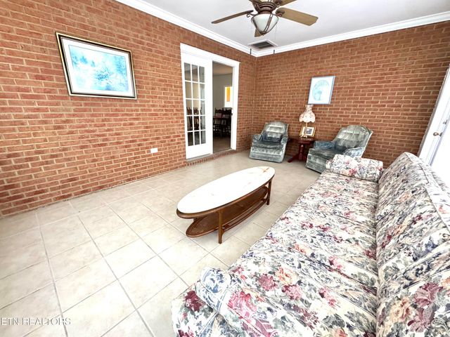 7512 Saint Baron Way, Powell, TN 37849