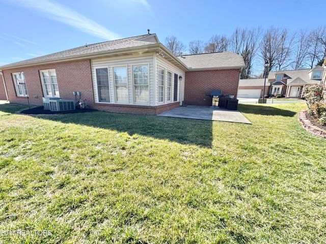 7512 Saint Baron Way, Powell, TN 37849