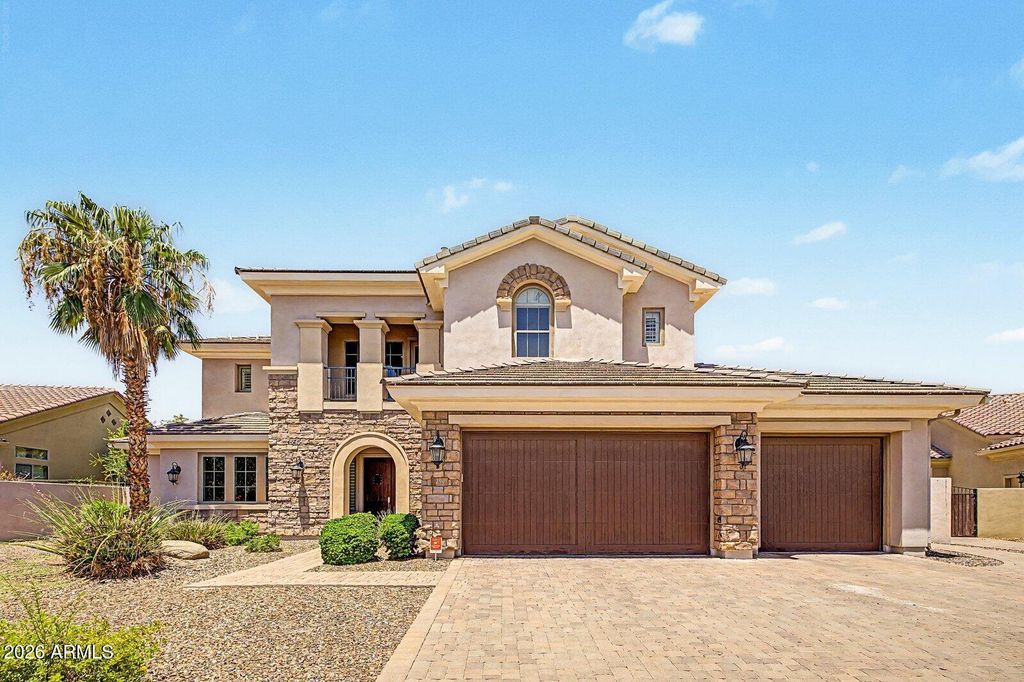 294 W GRAND CANYON Drive, Chandler, AZ 85248 — exterior