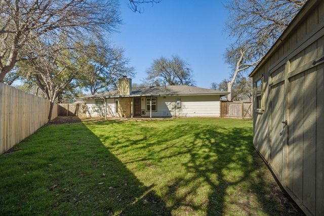 2303 Harwick DR, Austin, TX 78745