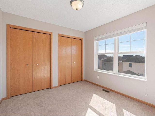 2856 Clover Ridge Drive, Chaska, MN 55318