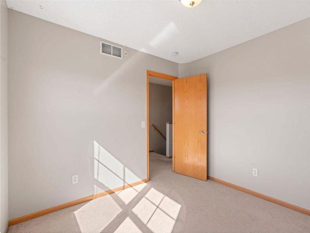 2856 Clover Ridge Drive, Chaska, MN 55318