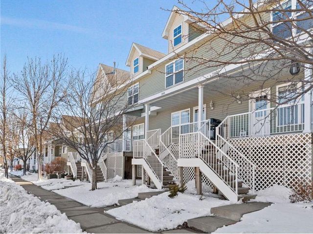 2856 Clover Ridge Drive, Chaska, MN 55318