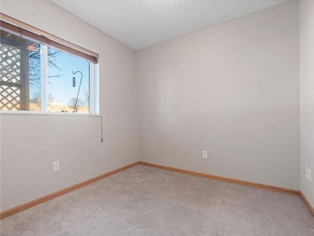 2856 Clover Ridge Drive, Chaska, MN 55318