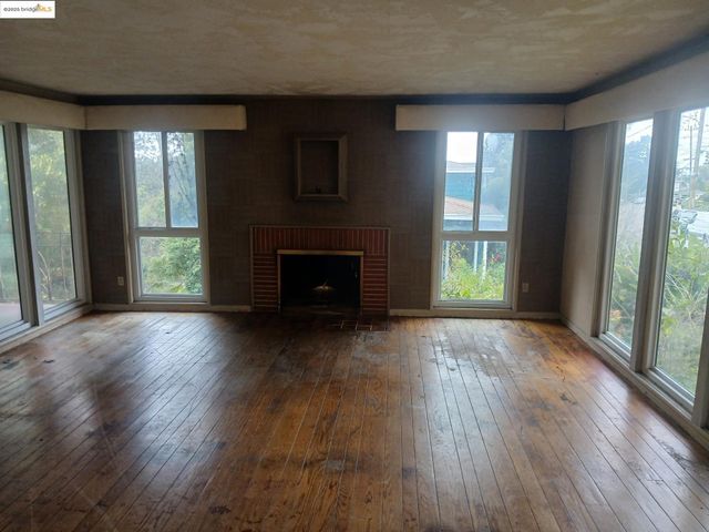 3536 Oak Knoll Blvd, Oakland, CA 94605