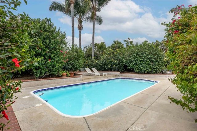 2502 W Adams Street, Santa Ana, CA 92704