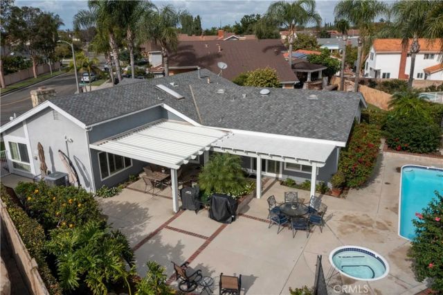 2502 W Adams Street, Santa Ana, CA 92704